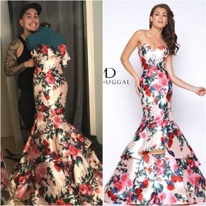 Mac Duggal strapless ‘floral romance” gown size 4